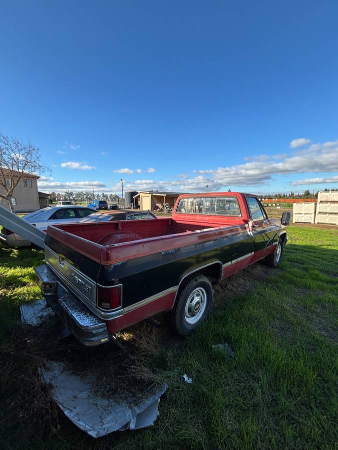 C20-silverado-1984-red-1