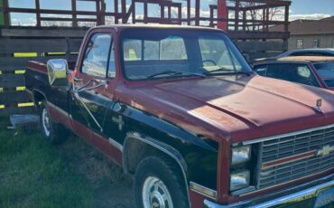 C20-silverado-1984-red-4
