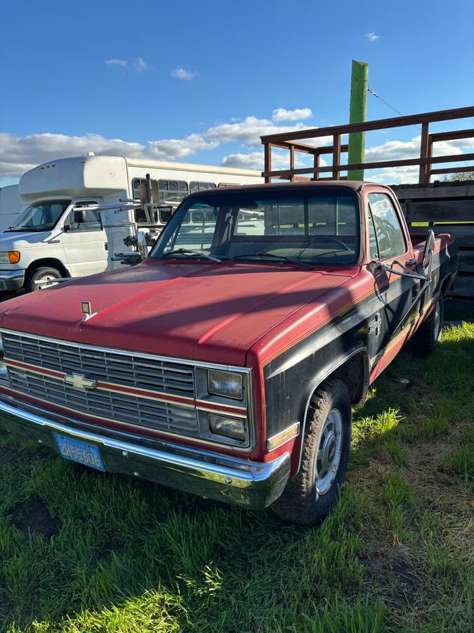 C20-silverado-1984-red