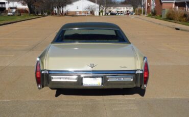CADIILAC-COUPE-DEVILLE-1972-COUPE-10