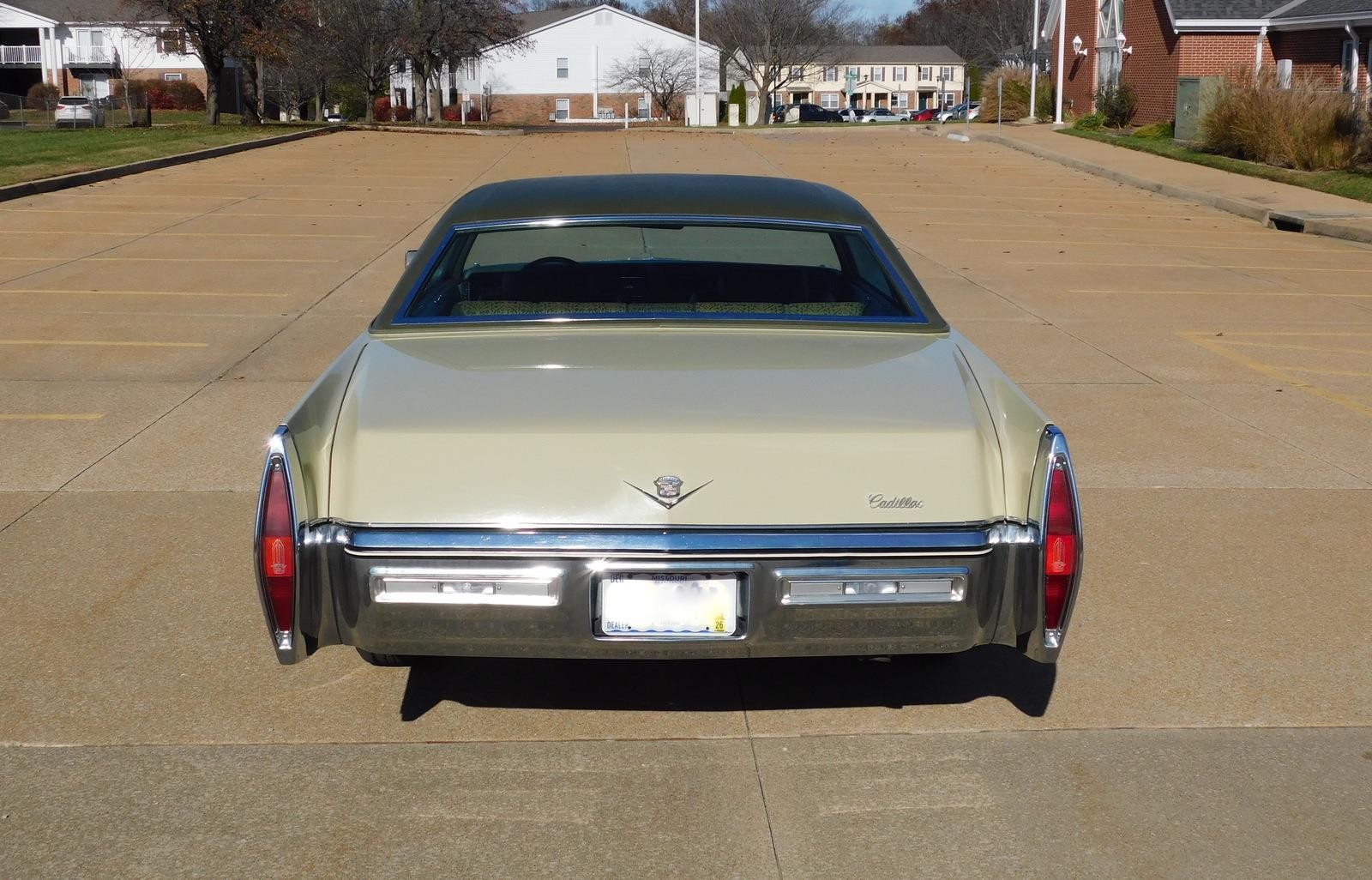 CADIILAC-COUPE-DEVILLE-1972-COUPE-10