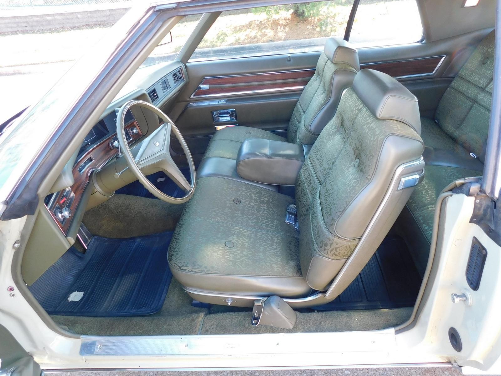 CADIILAC-COUPE-DEVILLE-1972-COUPE-25