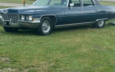 Caddilac-fleetwood-1972-blue-10