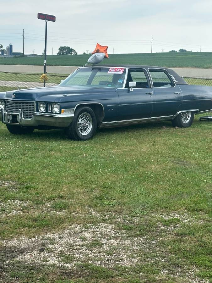 Caddilac-fleetwood-1972-blue-10