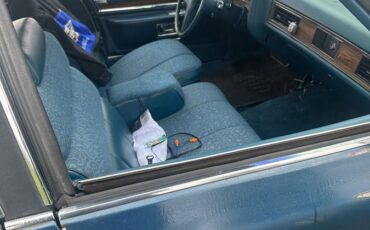 Caddilac-fleetwood-1972-blue-11