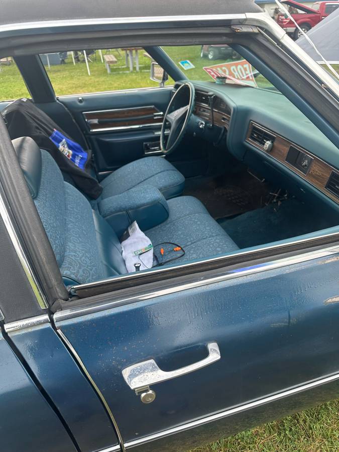 Caddilac-fleetwood-1972-blue-11