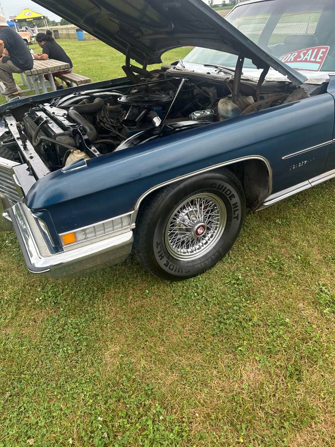 Caddilac-fleetwood-1972-blue-17