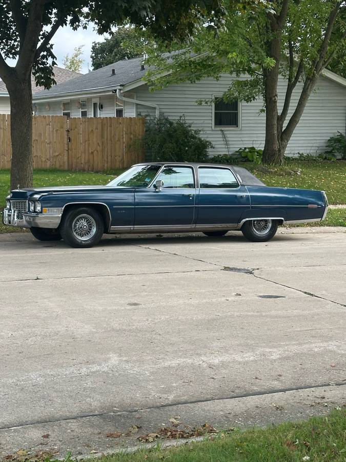 Caddilac-fleetwood-1972-blue-21