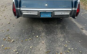 Caddilac-fleetwood-1972-blue-4