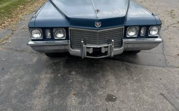 Caddilac-fleetwood-1972-blue-7