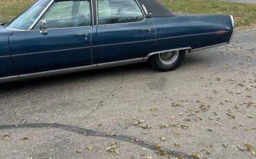 Caddilac-fleetwood-1972-blue-9