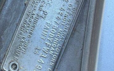 Caddillac-coupe-deville-convertible-1962-silver-12