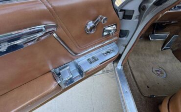 Caddillac-coupe-deville-convertible-1962-silver-9