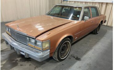 Cadillac-1977-custom