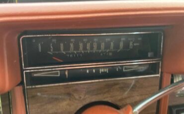 Cadillac-1977-custom-4