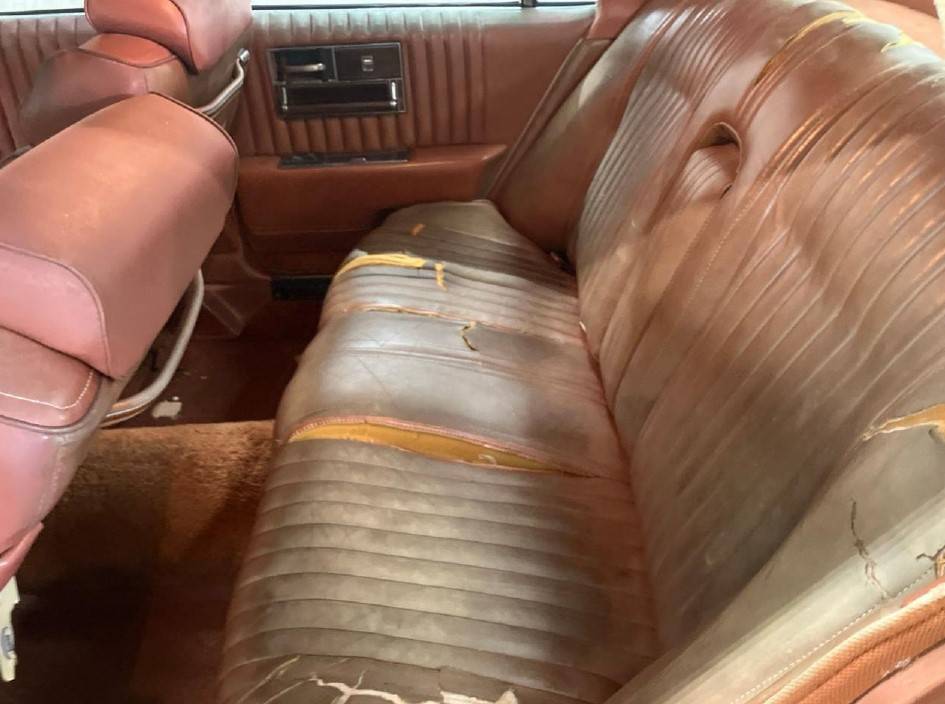 Cadillac-1977-custom-6