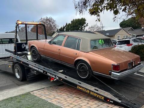 Cadillac-1977-custom-8