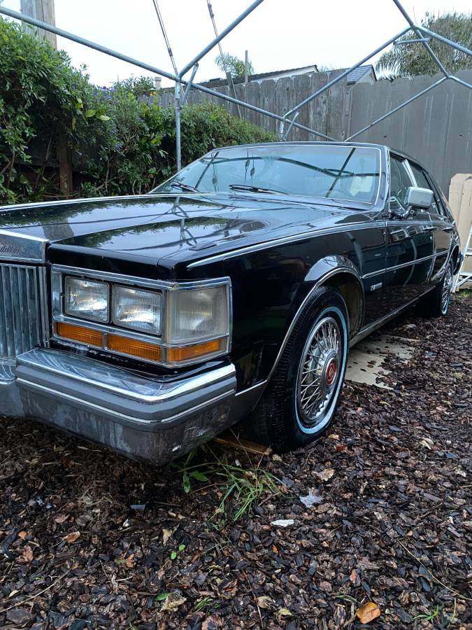 Cadillac-1981-black-4