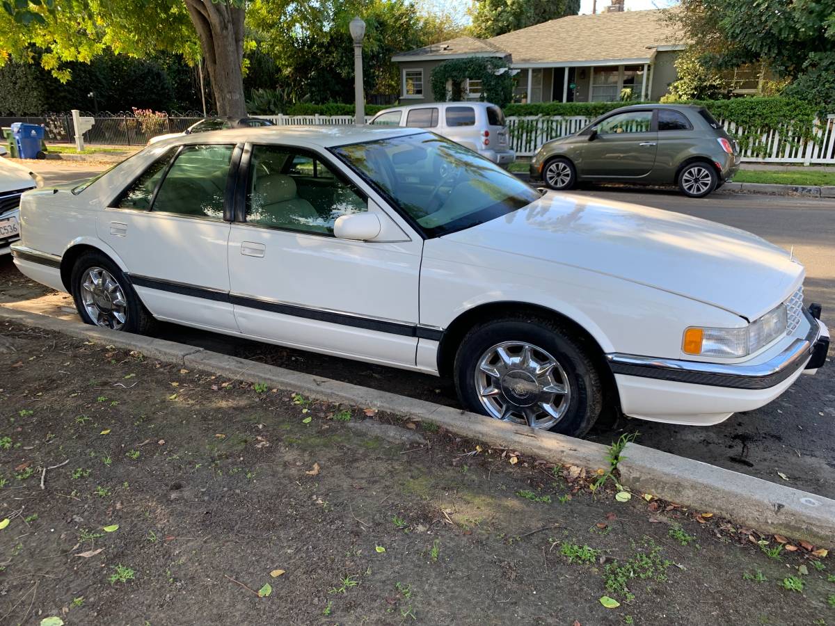 Cadillac-1996-white-1