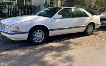 Cadillac-1996-white-5
