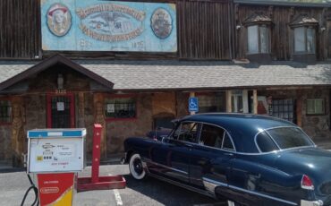 Cadillac-62-1949-Sedan-9