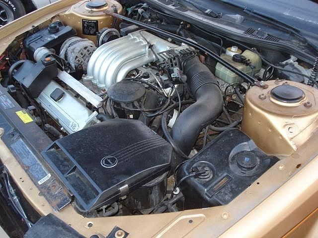 Cadillac-Allante-1987-Two-Tops-Hard-And-Soft-27