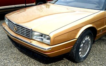 Cadillac-Allante-1987-Two-Tops-Hard-And-Soft