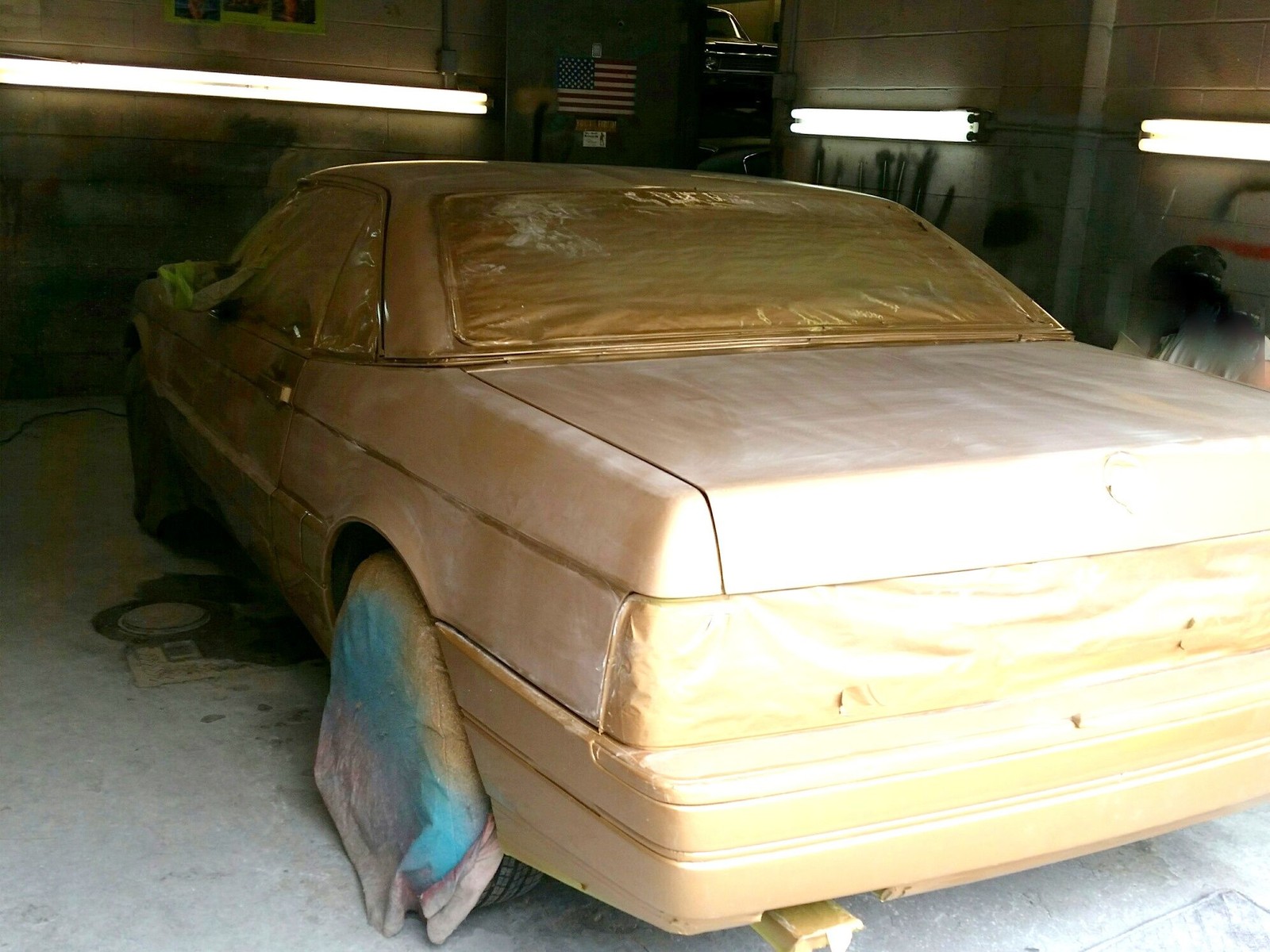 Cadillac-Allante-1987-Two-Tops-Hard-And-Soft-8