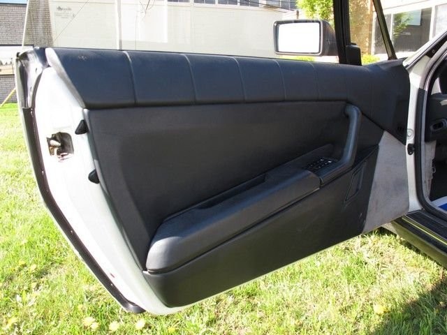 Cadillac-Allante-1989-Convertible-14