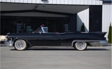 Cadillac-Biarritz-Convertible-1958-Convertible-13