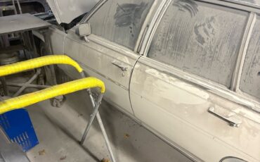 Cadillac-Brougham-1989-1