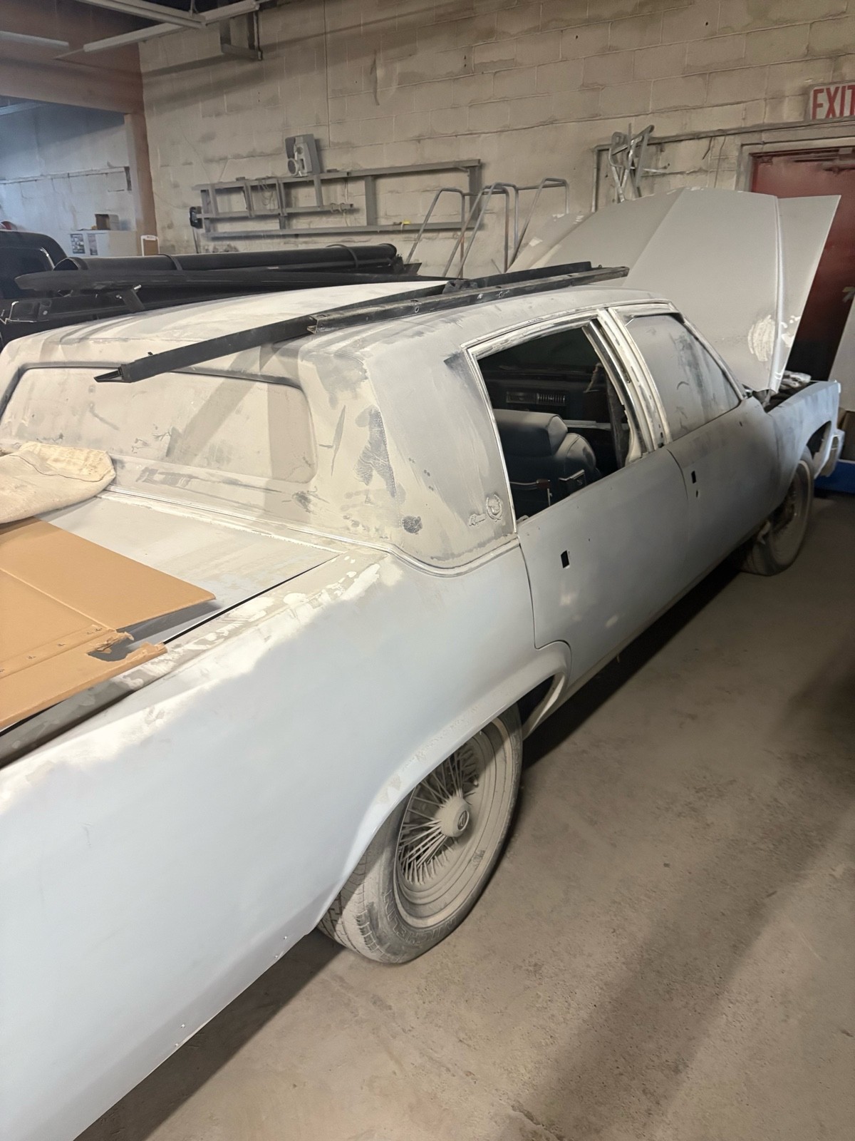 Cadillac-Brougham-1989-3