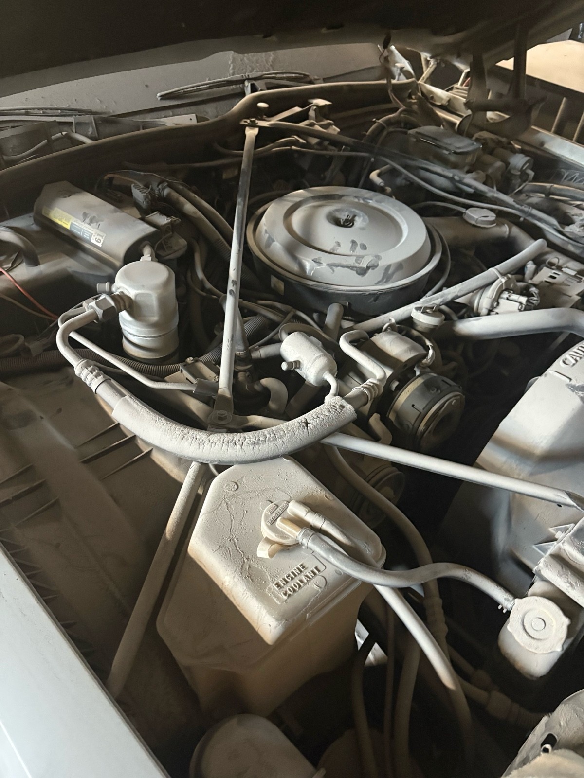 Cadillac-Brougham-1989-9