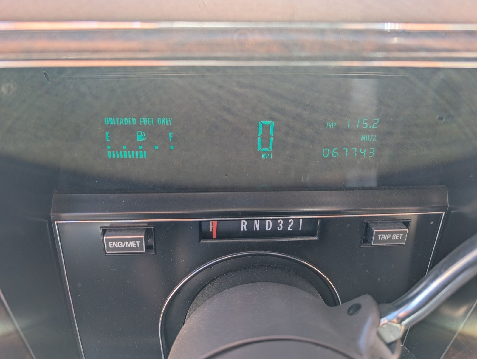 Cadillac-Brougham-1990-Sedan-8