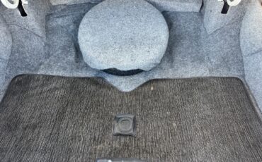 Cadillac-Brougham-1991-Sedan-30