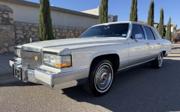 Cadillac-Brougham-1991-Sedan