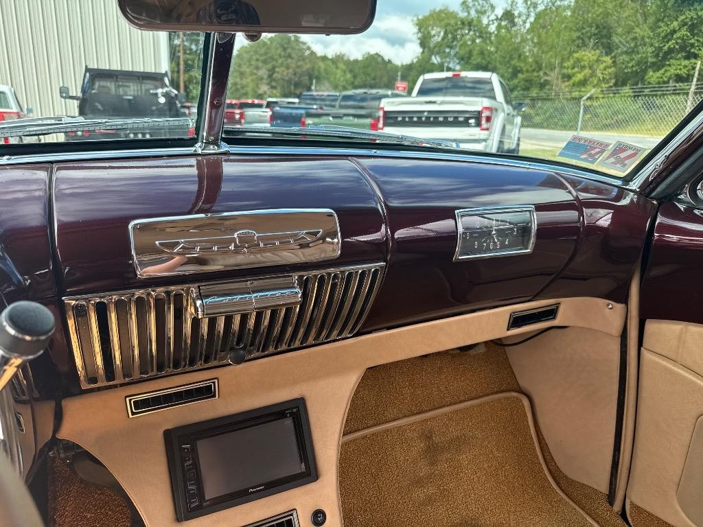 Cadillac-Convertible-series-62-LS-4L80-linked-straight-and-slick-1948-Convertible-35