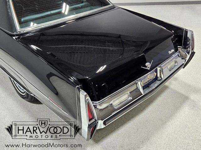Cadillac-Coupe-DeVille-1973-Coupe-16