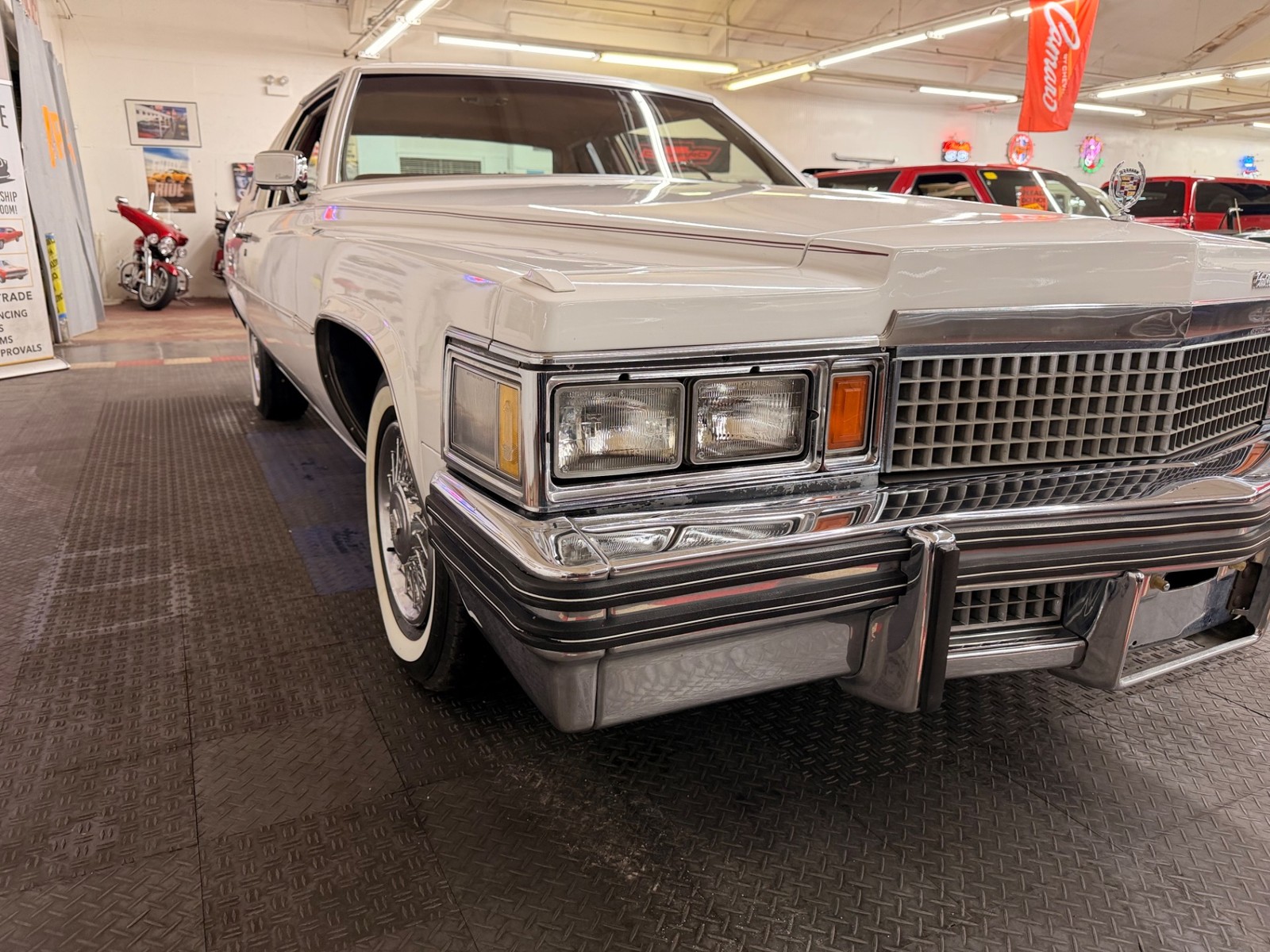 Cadillac-Coupe-DeVille-1979-2-Door-7