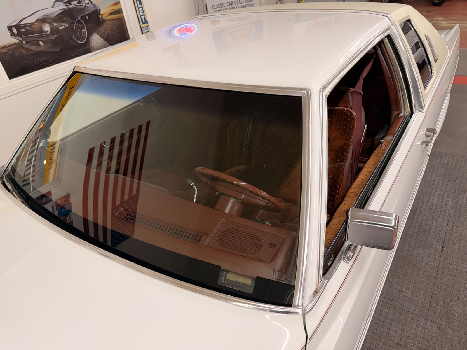 Cadillac-Coupe-DeVille-1979-2-Door-9