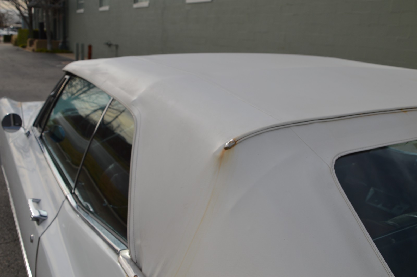 Cadillac-DE-VILLE-1967-Convertible-12