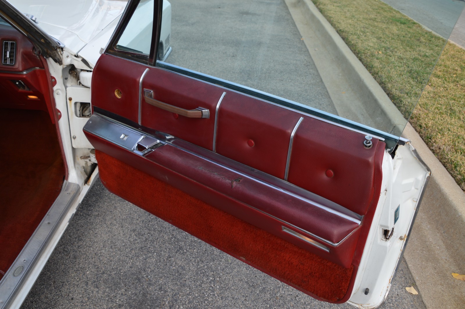 Cadillac-DE-VILLE-1967-Convertible-15