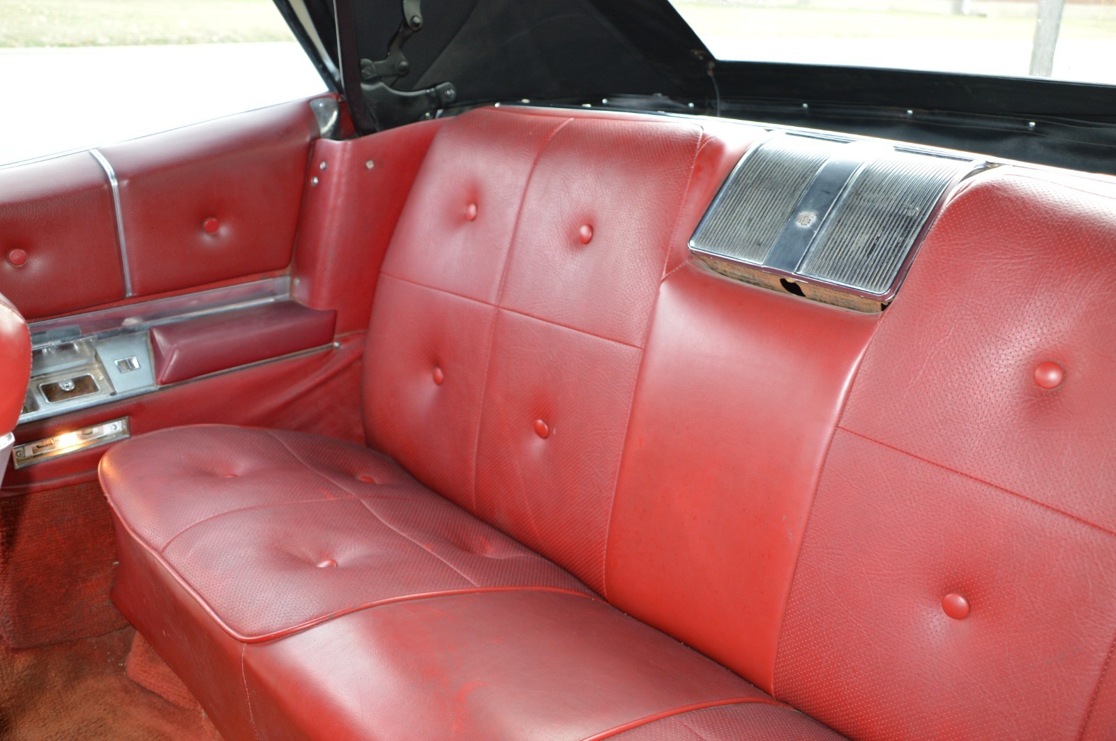 Cadillac-DE-VILLE-1967-Convertible-18