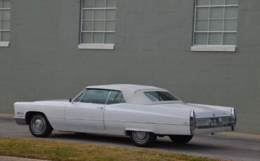 Cadillac-DE-VILLE-1967-Convertible-2
