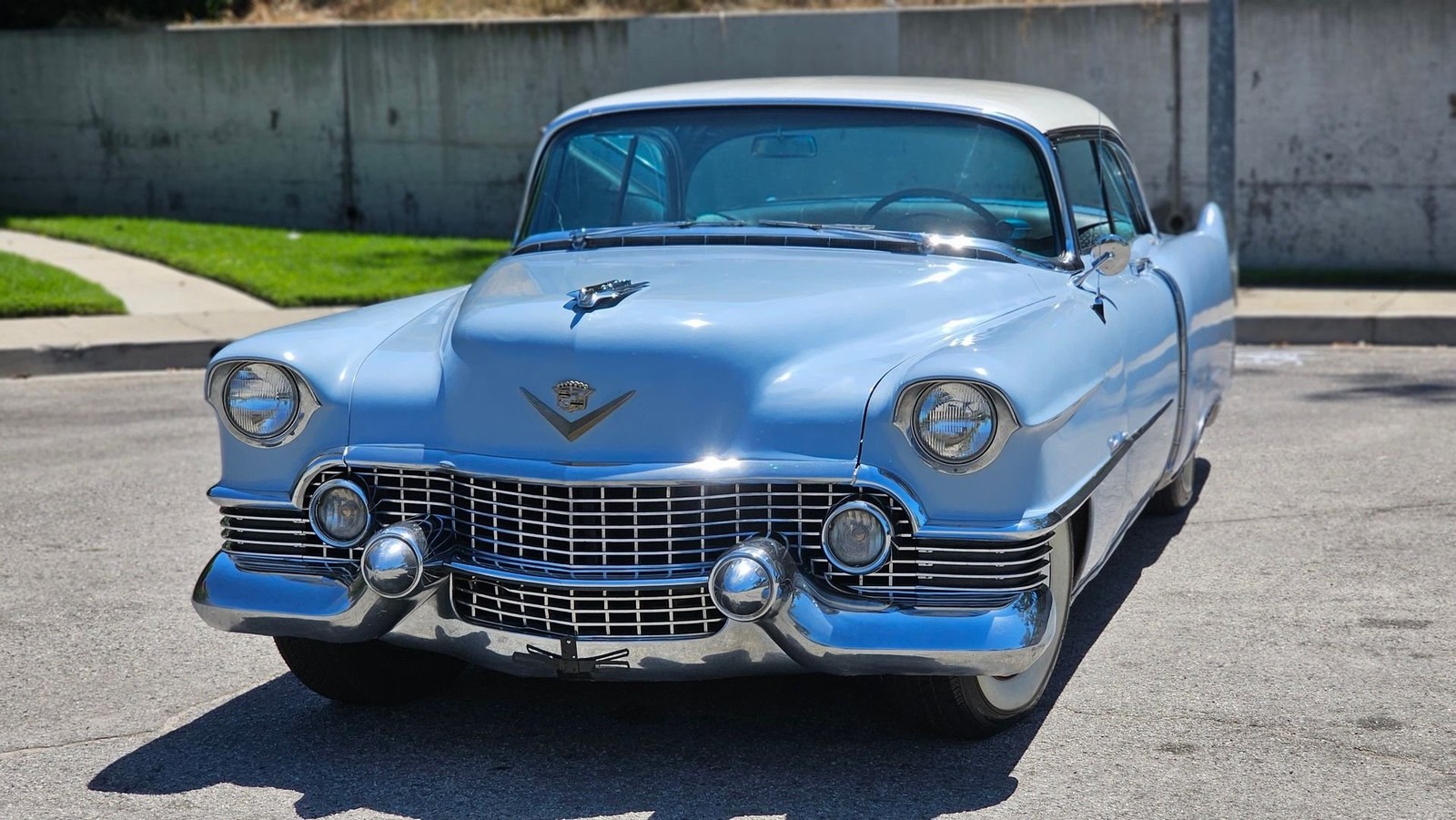 Cadillac-DeVille-1954-Coupe-1