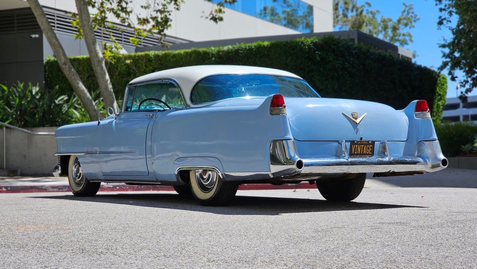 Cadillac-DeVille-1954-Coupe-10