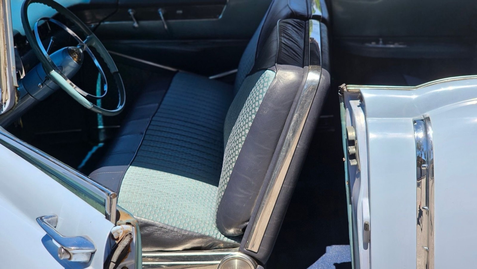 Cadillac-DeVille-1954-Coupe-12