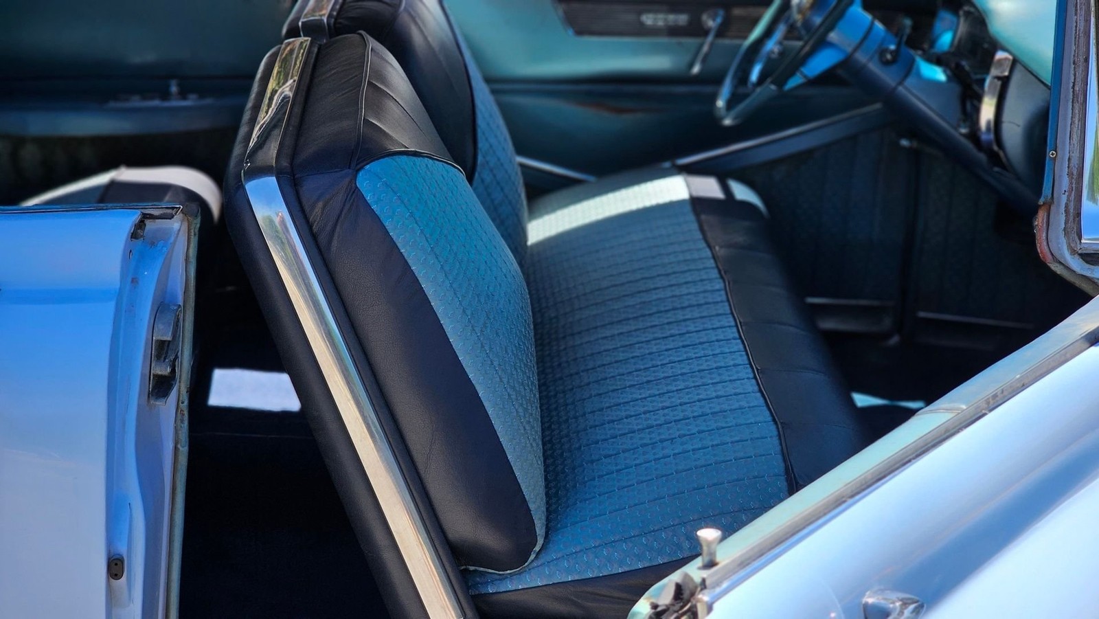 Cadillac-DeVille-1954-Coupe-15