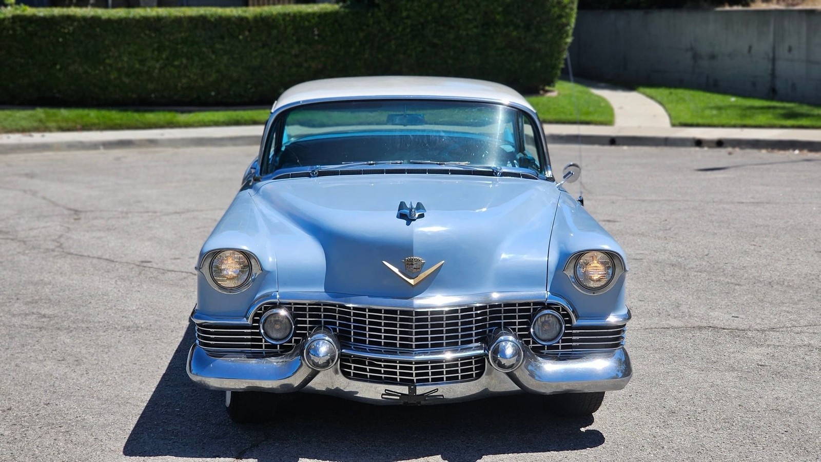 Cadillac-DeVille-1954-Coupe-2