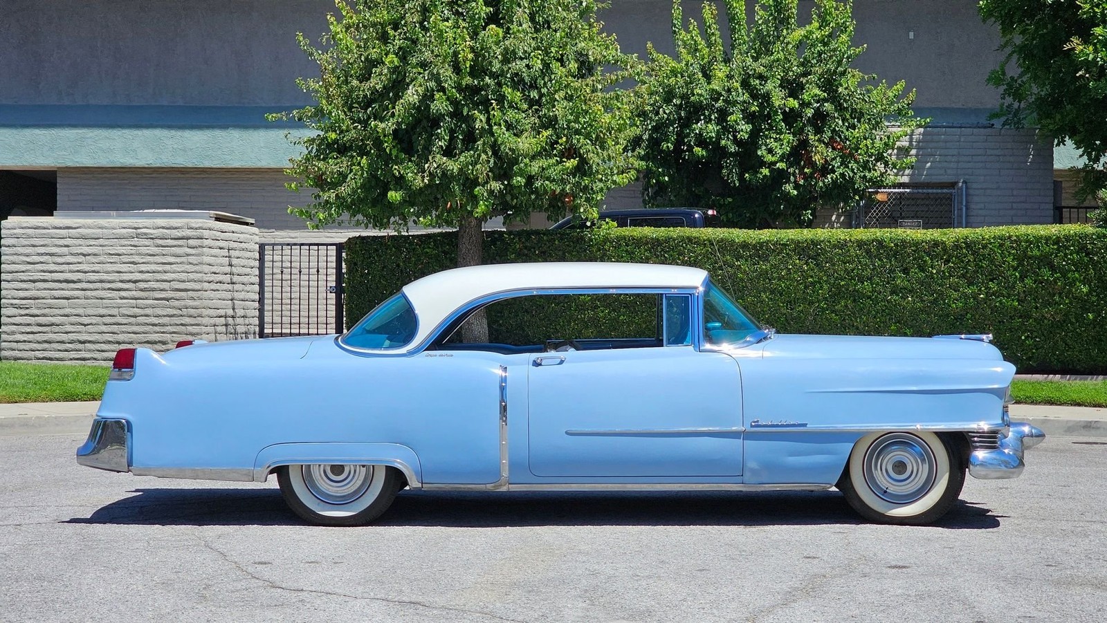 Cadillac-DeVille-1954-Coupe-6